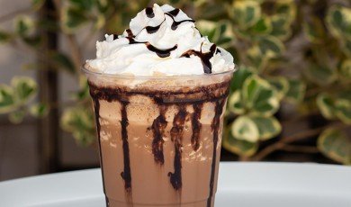 Unveiling the Origins of Frappé: A Greek Delight that Captivated the World